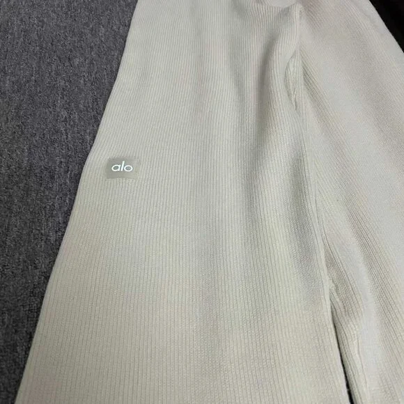 Alo Yoga Supernatural Sweater Pant - Picture 2 of 4